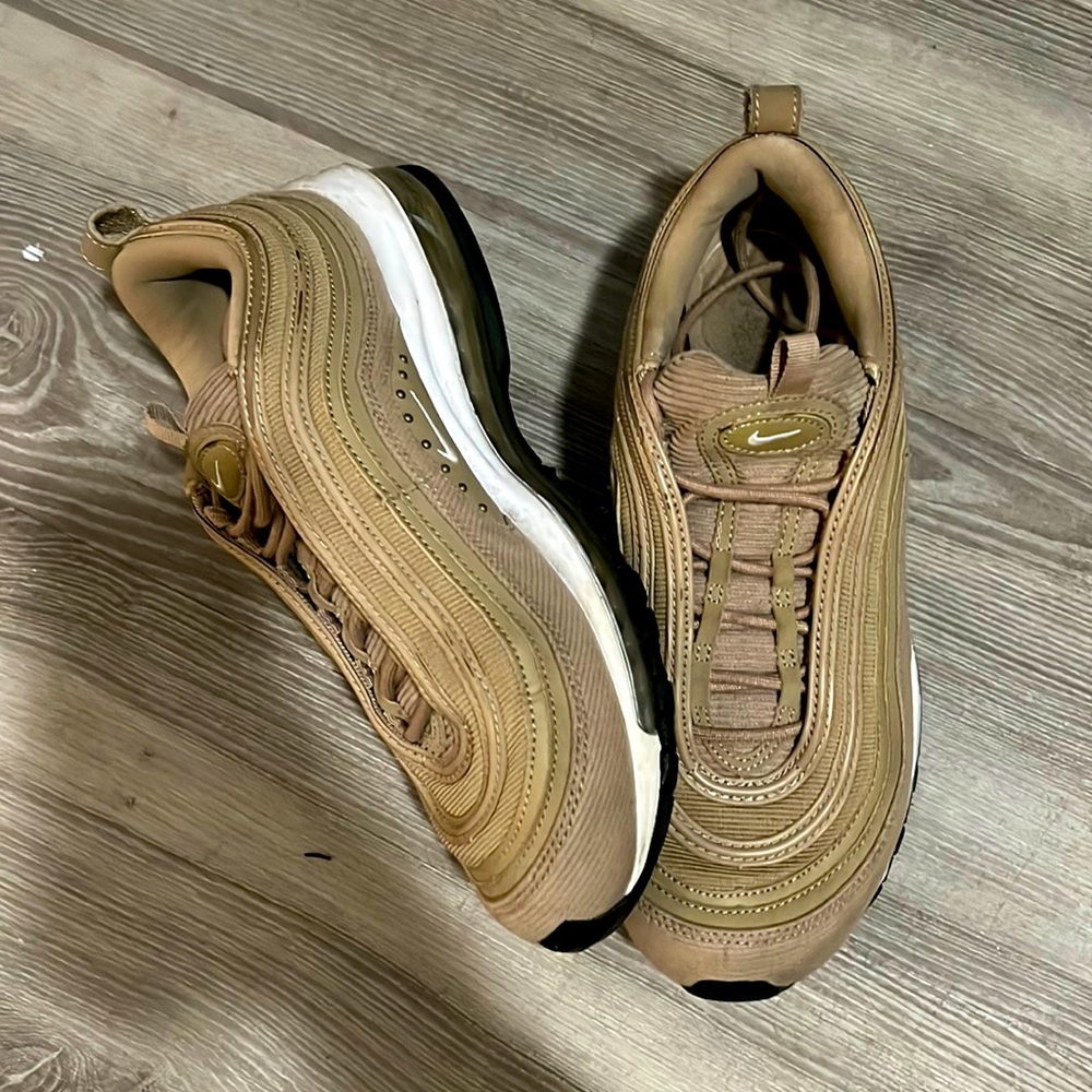 Wmns Nike Air Max